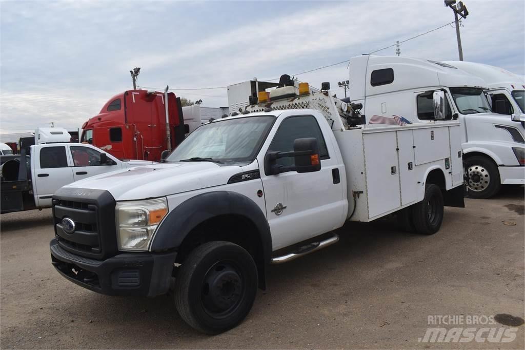 Ford F550 Pojazdy komunalne