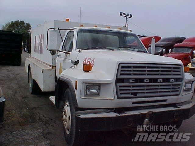Ford F700 Cysterna