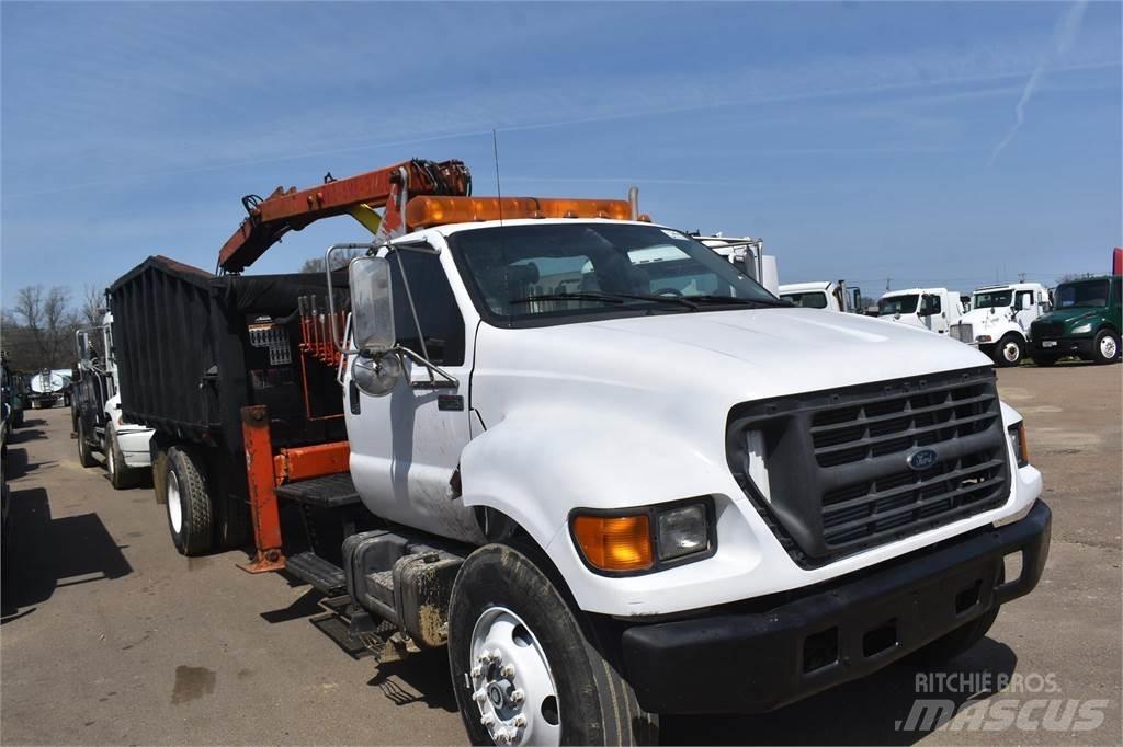 Ford F750 Żurawie samochodowe