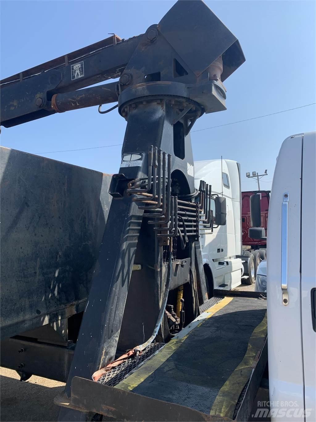 Ford F750 Żurawie samochodowe