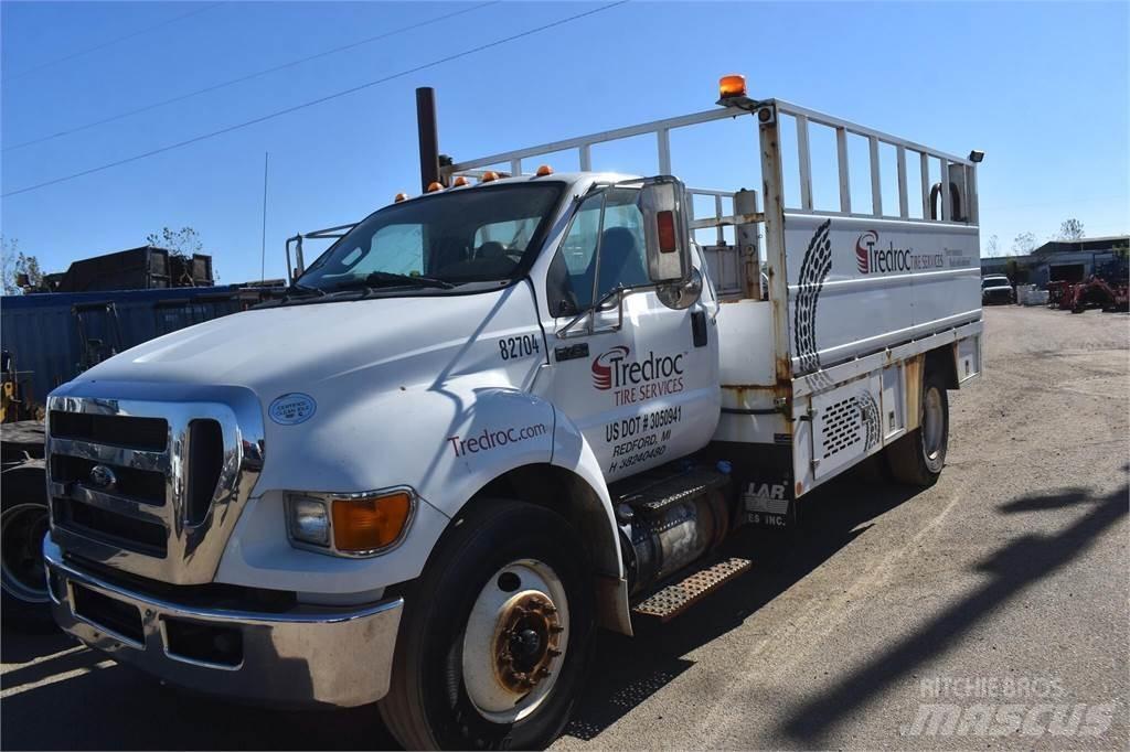 Ford F750 Pojazdy komunalne