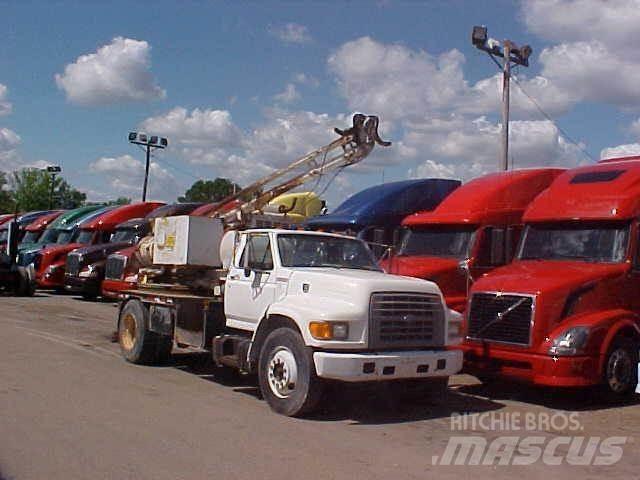 Ford F800 Pojazdy komunalne
