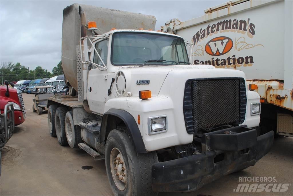 Ford L8000 Gruszki do betonu