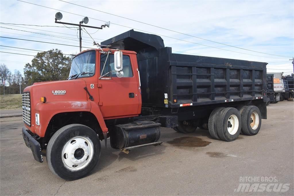 Ford L8000 Wywrotki