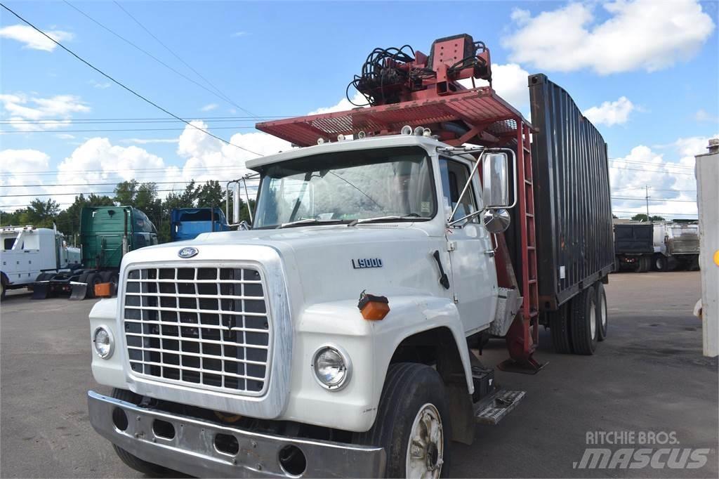 Ford L9000 Żurawie samochodowe