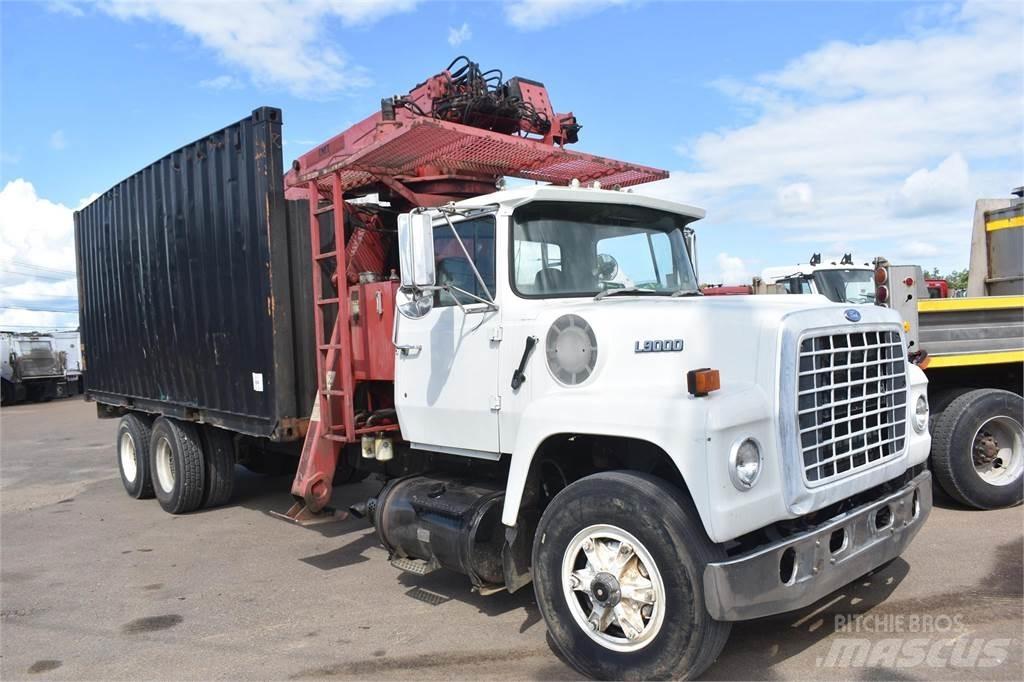 Ford L9000 Żurawie samochodowe