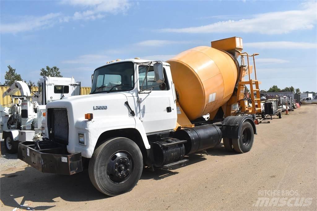 Ford LN7000 Gruszki do betonu