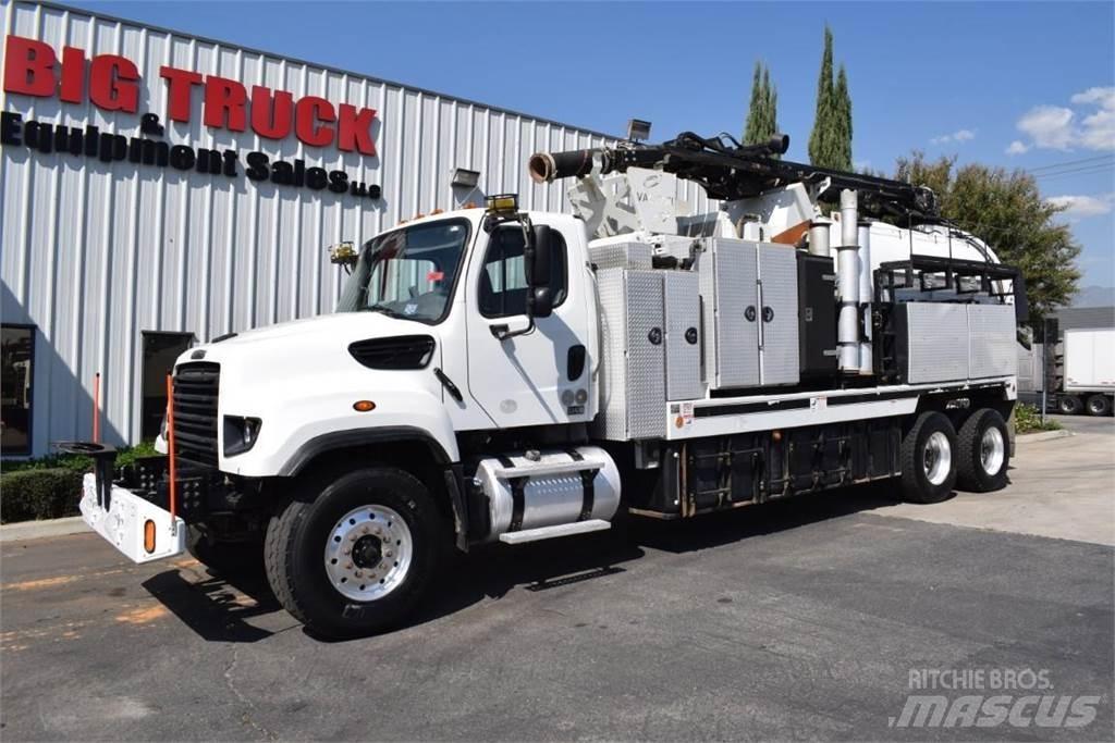 Freightliner 114SD Cysterna