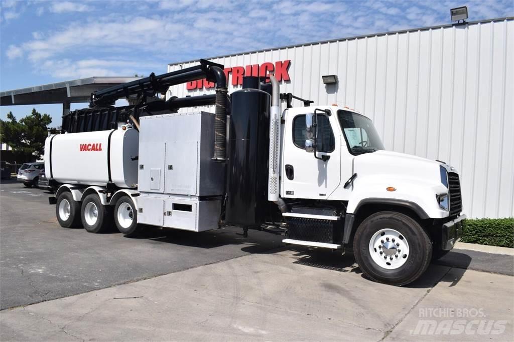 Freightliner 114SD Cysterna