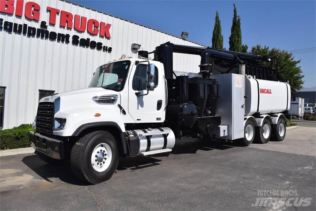 Freightliner 114SD Cysterna