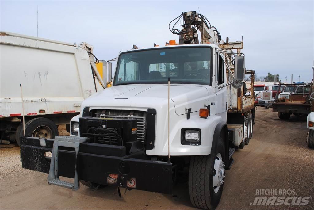 Freightliner FL80 Żurawie samochodowe