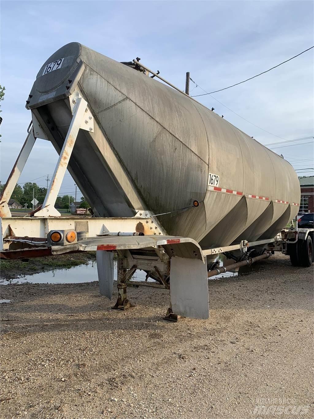 Fruehauf  Przyczepy cysterny