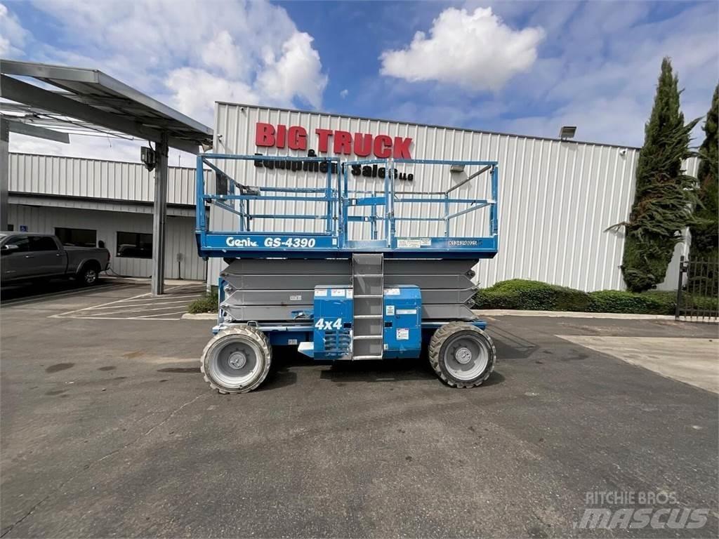 Genie GS4390RT Podnośniki nożycowe
