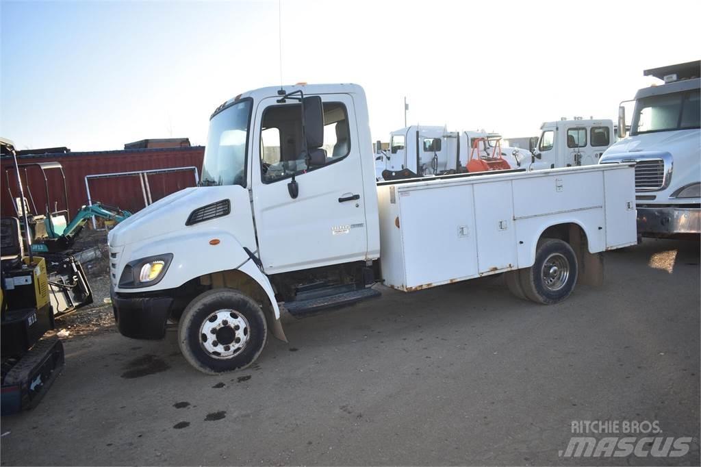 Hino 145 Pojazdy komunalne