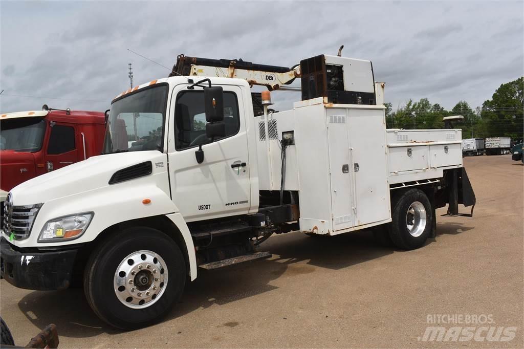 Hino 338 Pojazdy komunalne