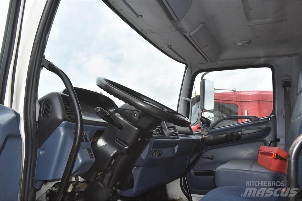 Hino 338 Pojazdy komunalne