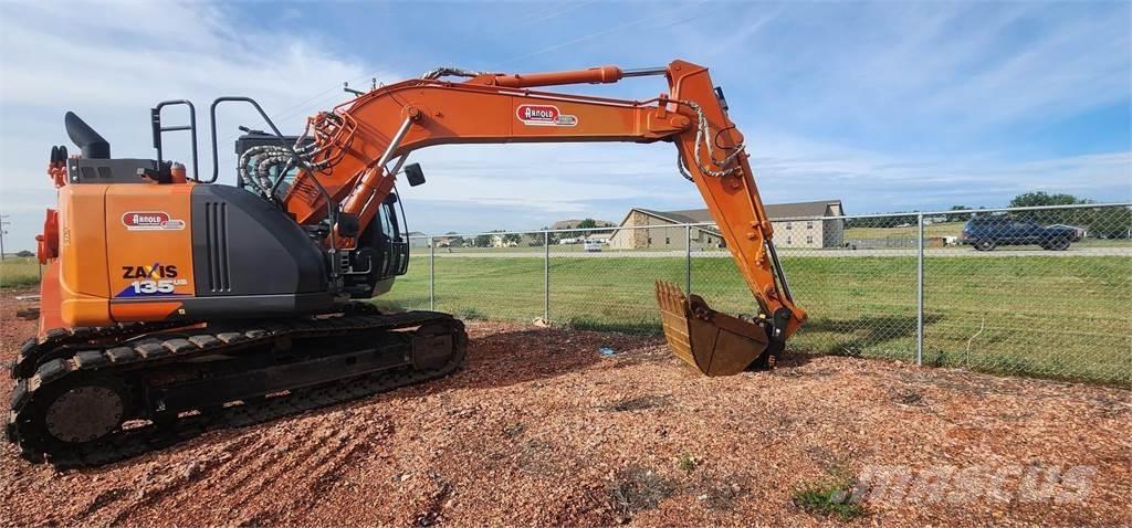 Hitachi ZX135US-6 Koparki gąsienicowe
