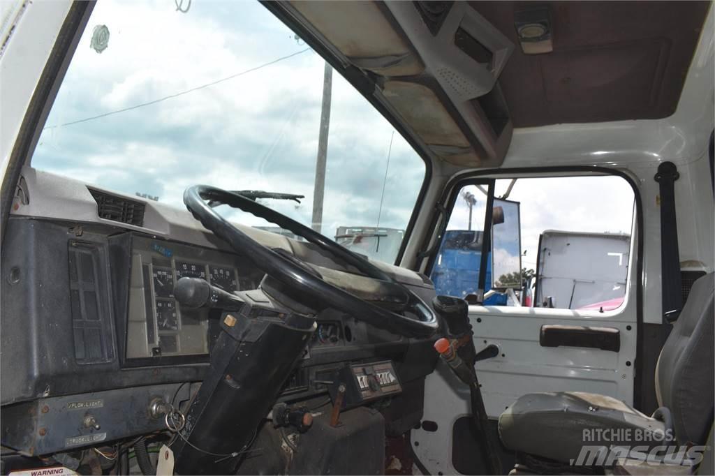 International 4700 Wywrotki