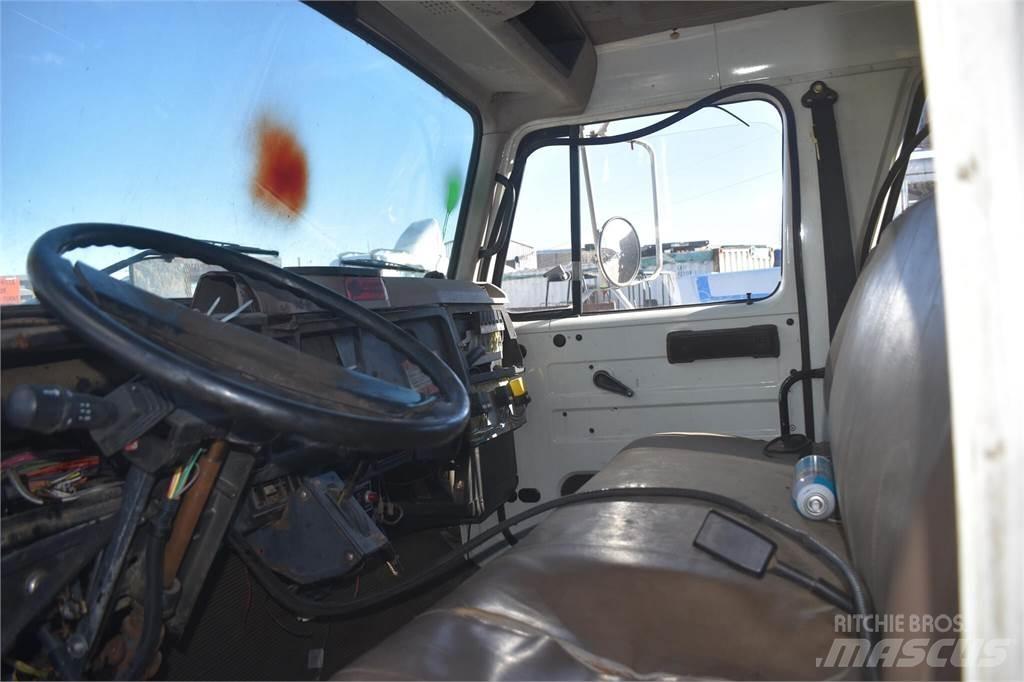 International 4700 Wywrotki