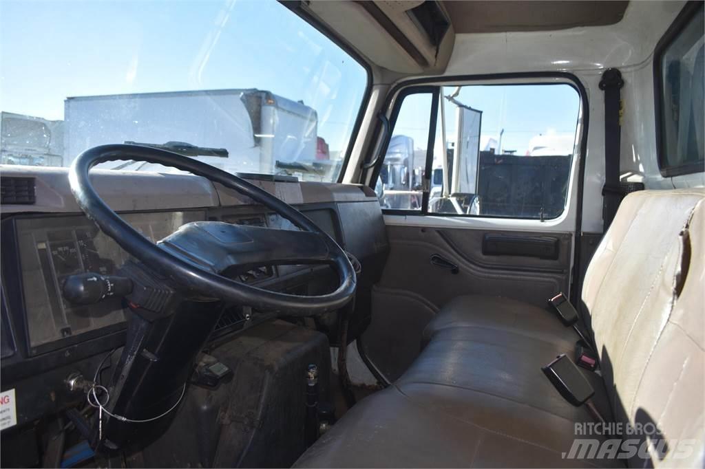 International 4700 Wywrotki