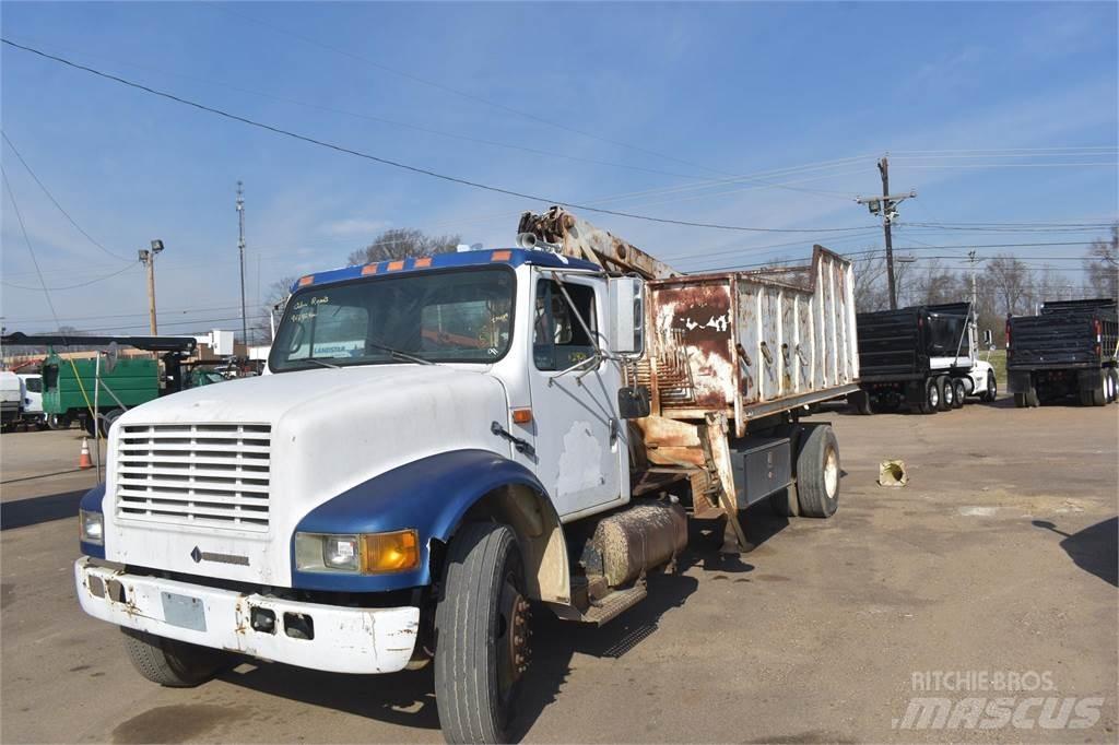 International 4900 Żurawie samochodowe