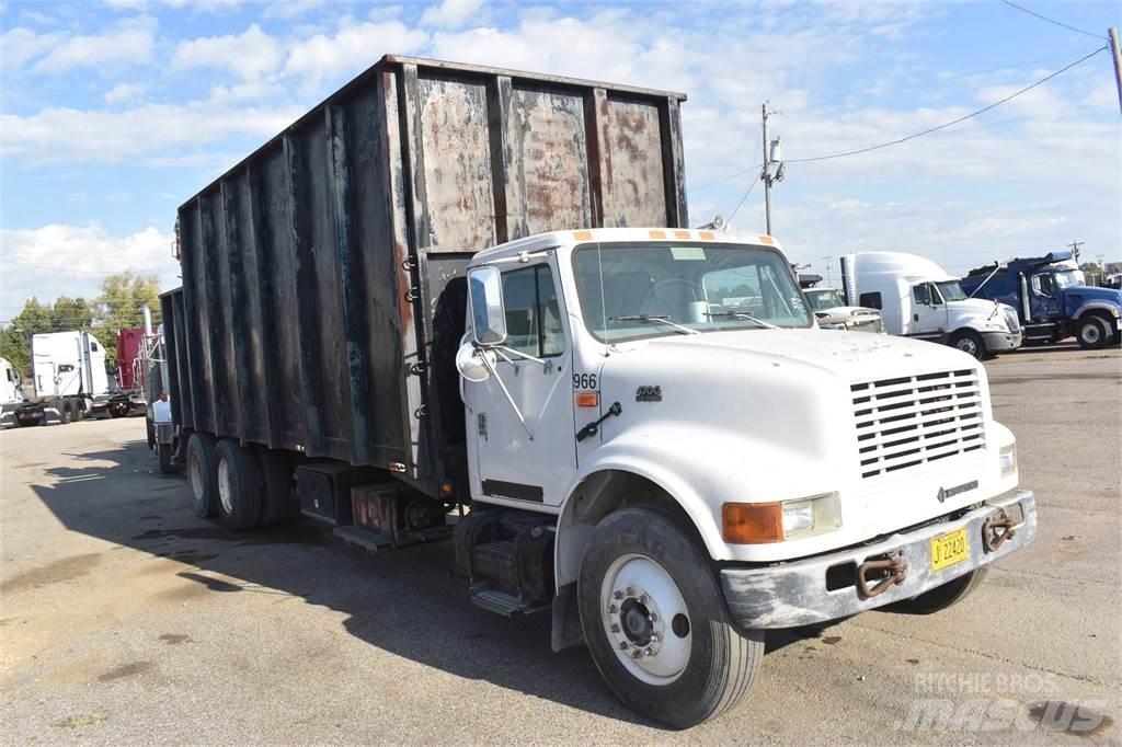 International 4900 Żurawie samochodowe