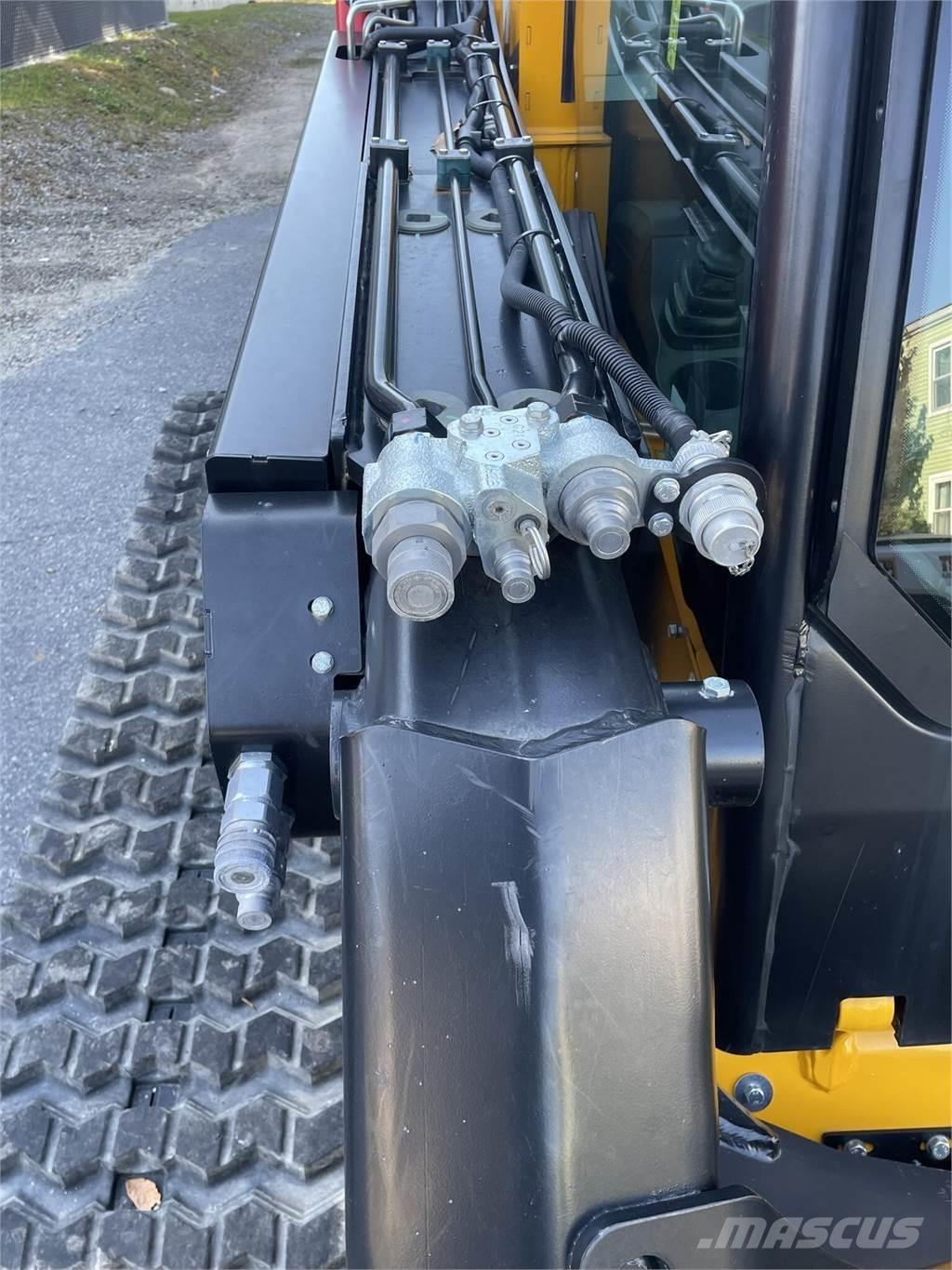 JCB 3TS-8T Ładowarki burtowe