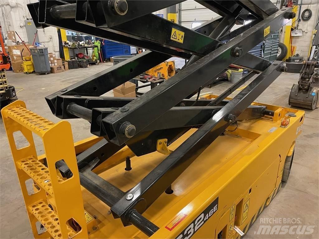 JCB S3246E Podnośniki nożycowe