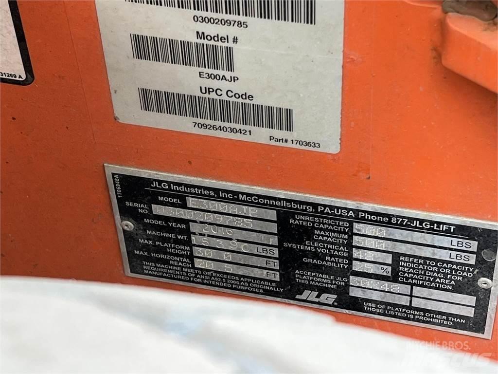 JLG E300AJP Podnośniki przegubowe