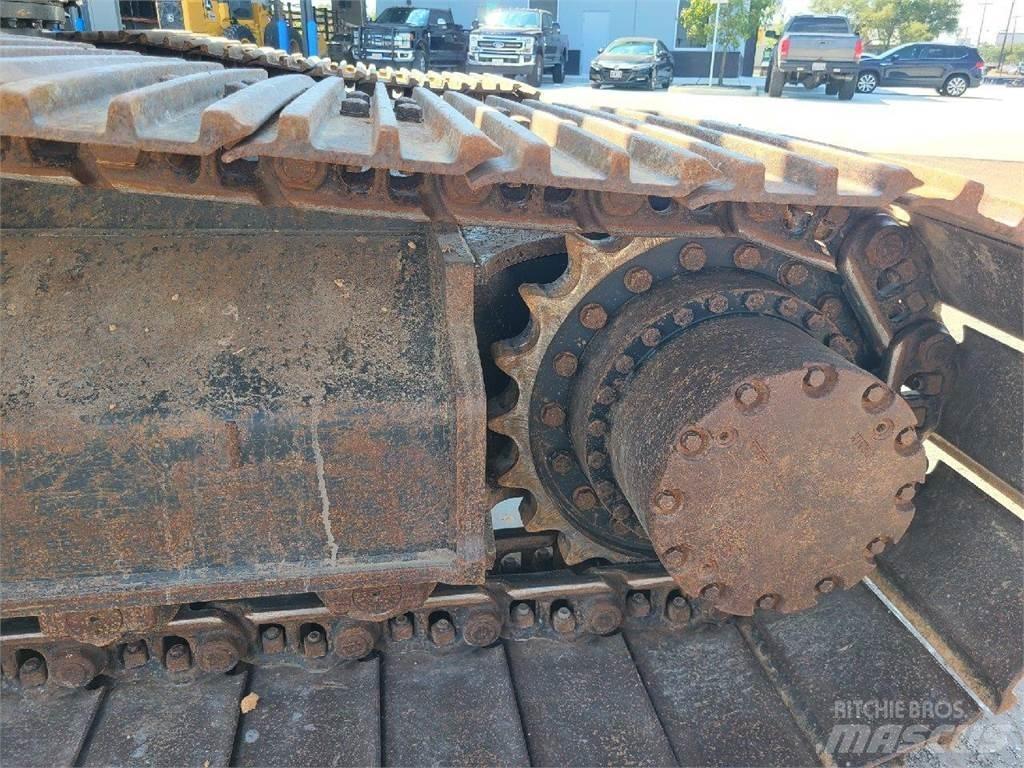 John Deere 210G LC Koparki gąsienicowe