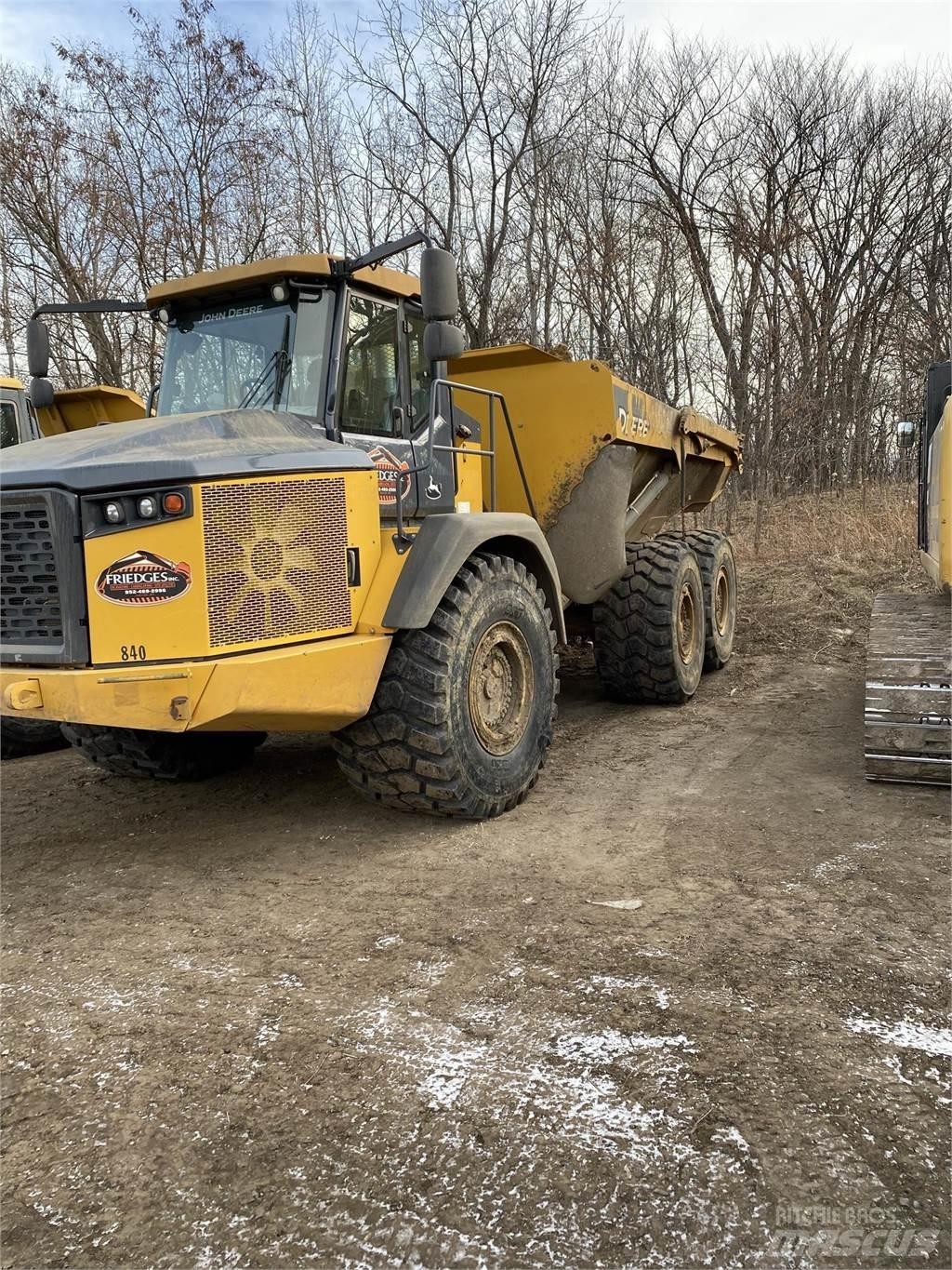 John Deere 410E Wozidła przegubowe