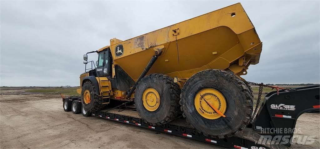 John Deere 460E Polewaczki