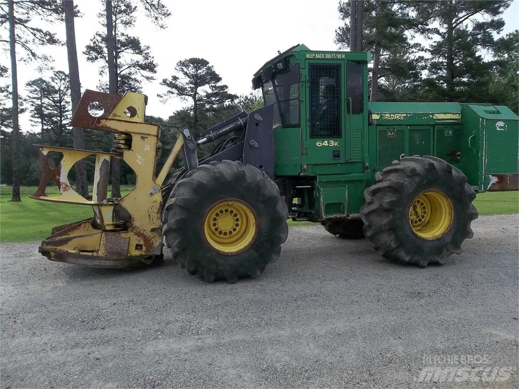 John Deere 643K Harwestery gąsienicowe