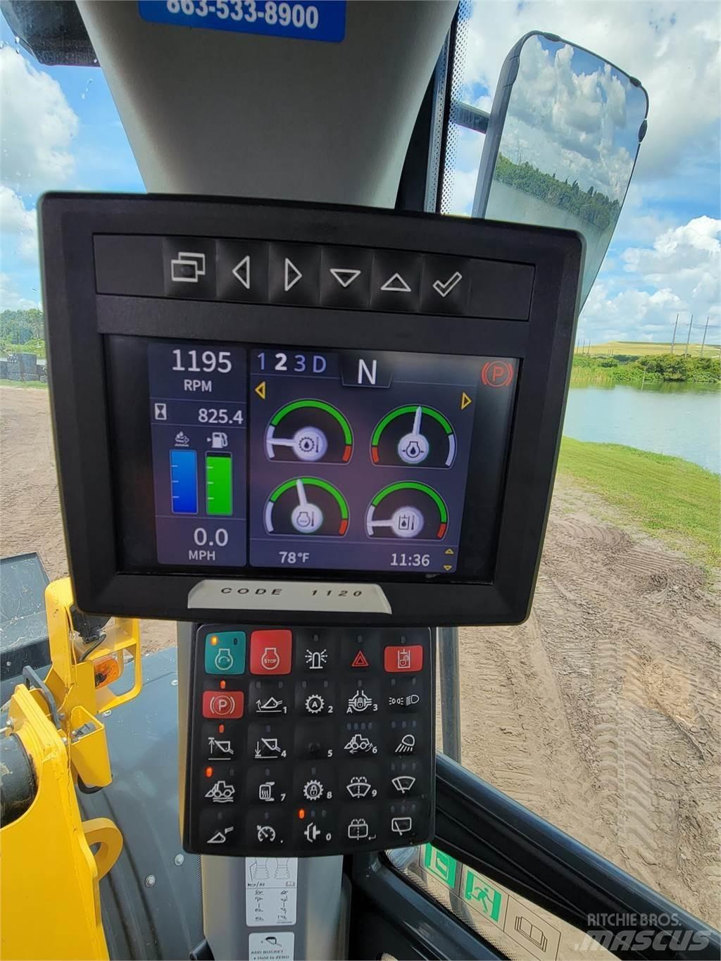 John Deere 744L Ładowarki kołowe