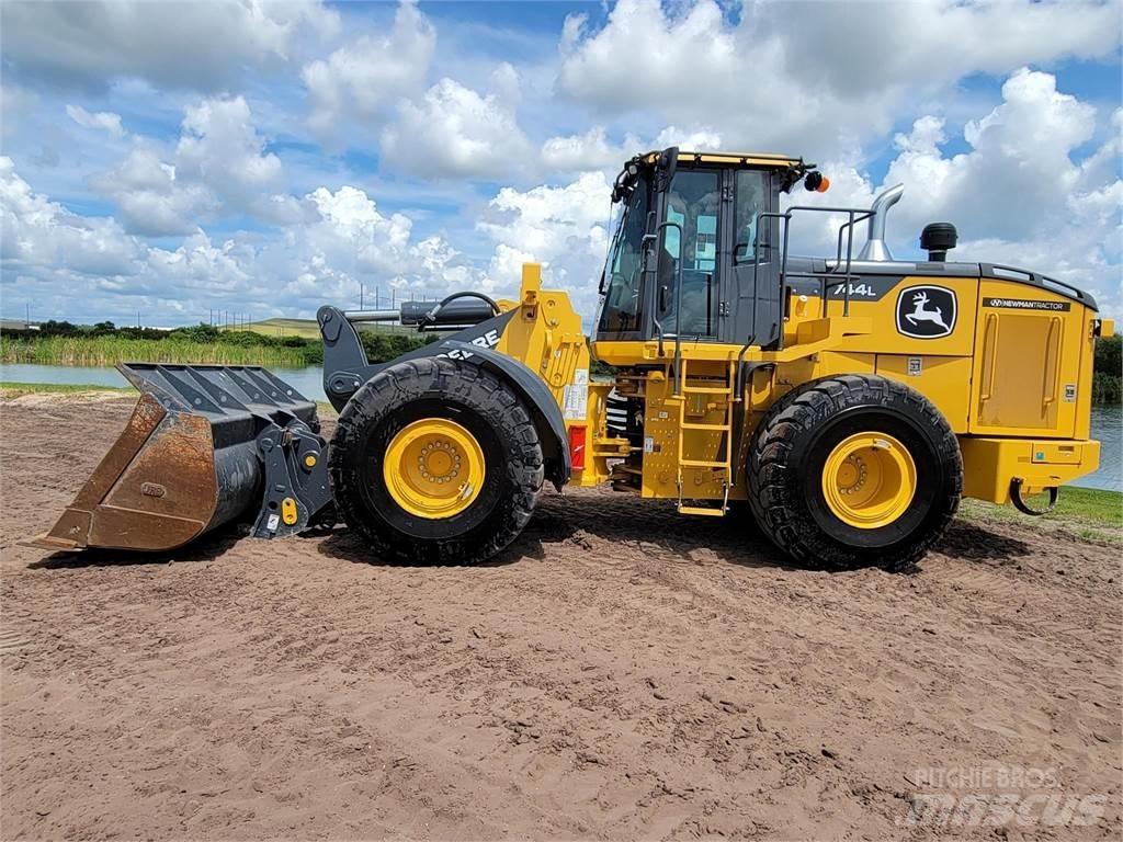 John Deere 744L Ładowarki kołowe
