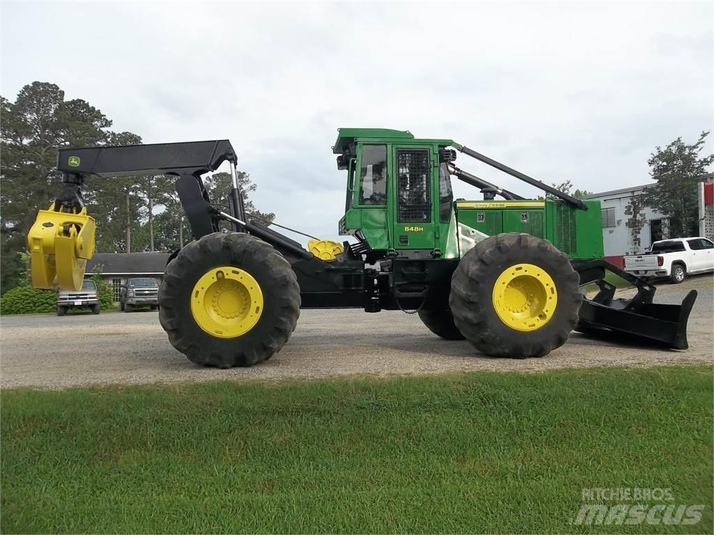 John Deere 848H Skidery