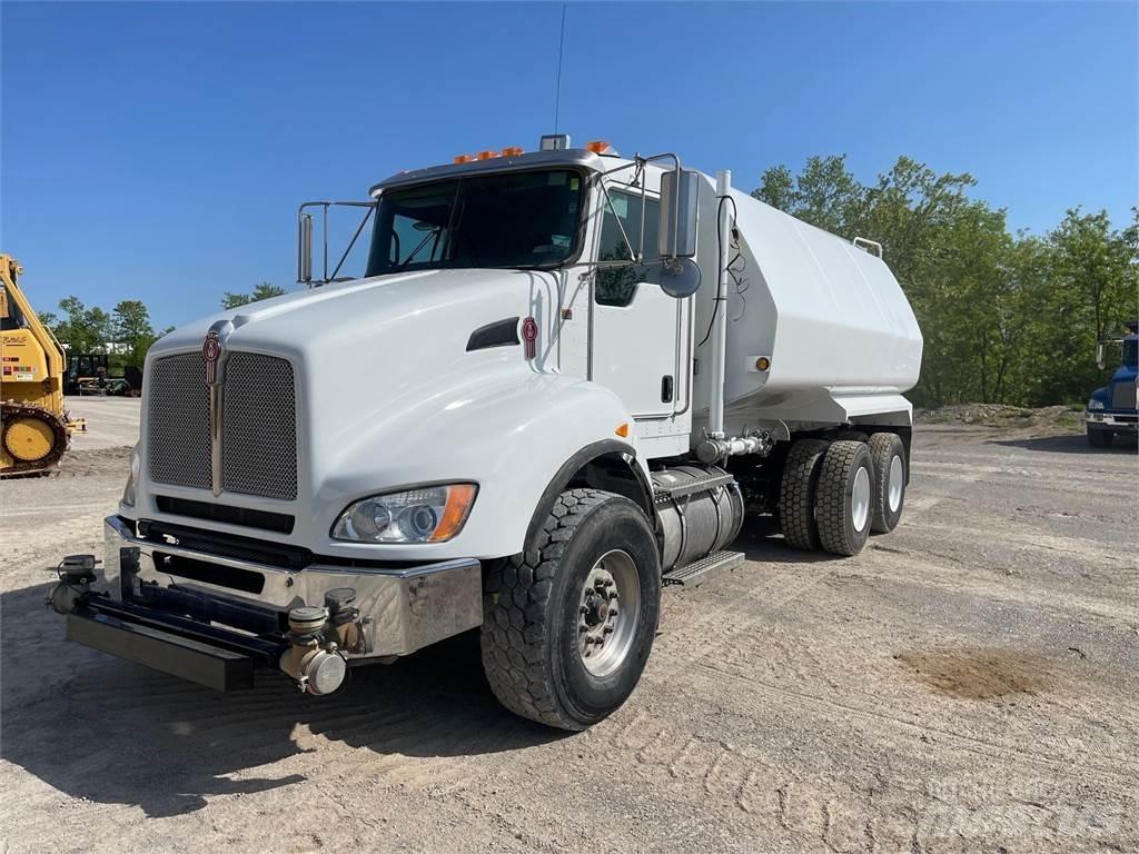 Kenworth T440 Polewaczki