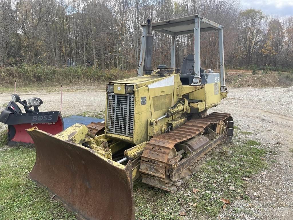Komatsu D37E-5 Spycharki gąsienicowe