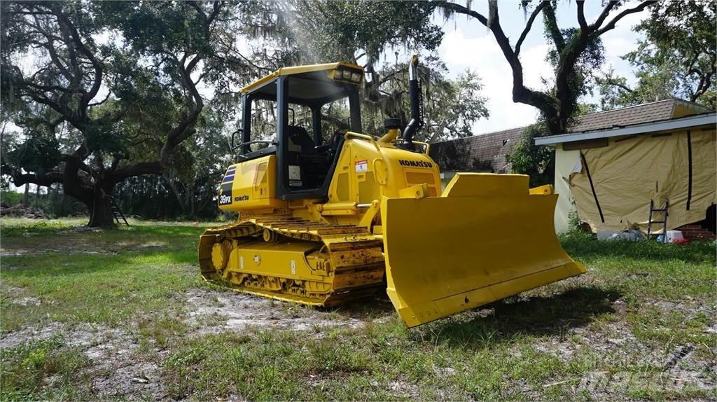 Komatsu D39PX-24 Spycharki gąsienicowe