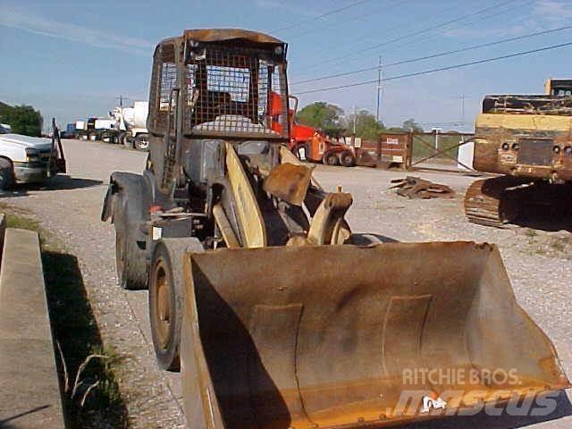 Komatsu WA100 Ładowarki kołowe