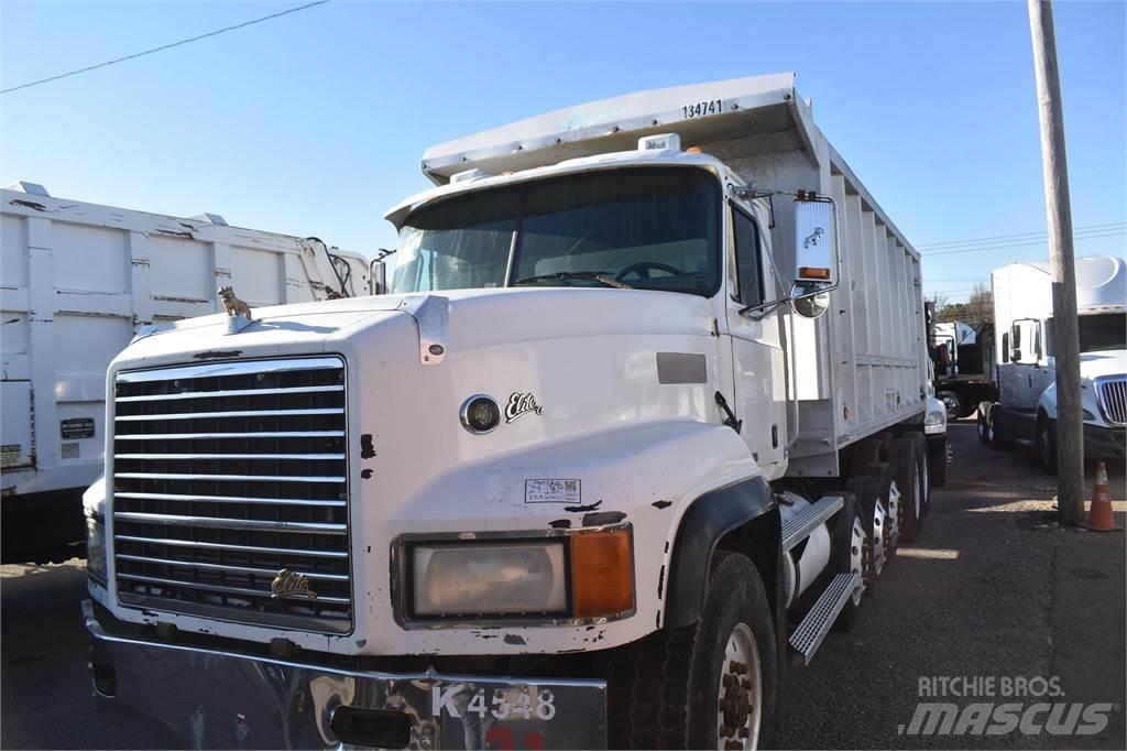 Mack CL713 Wywrotki