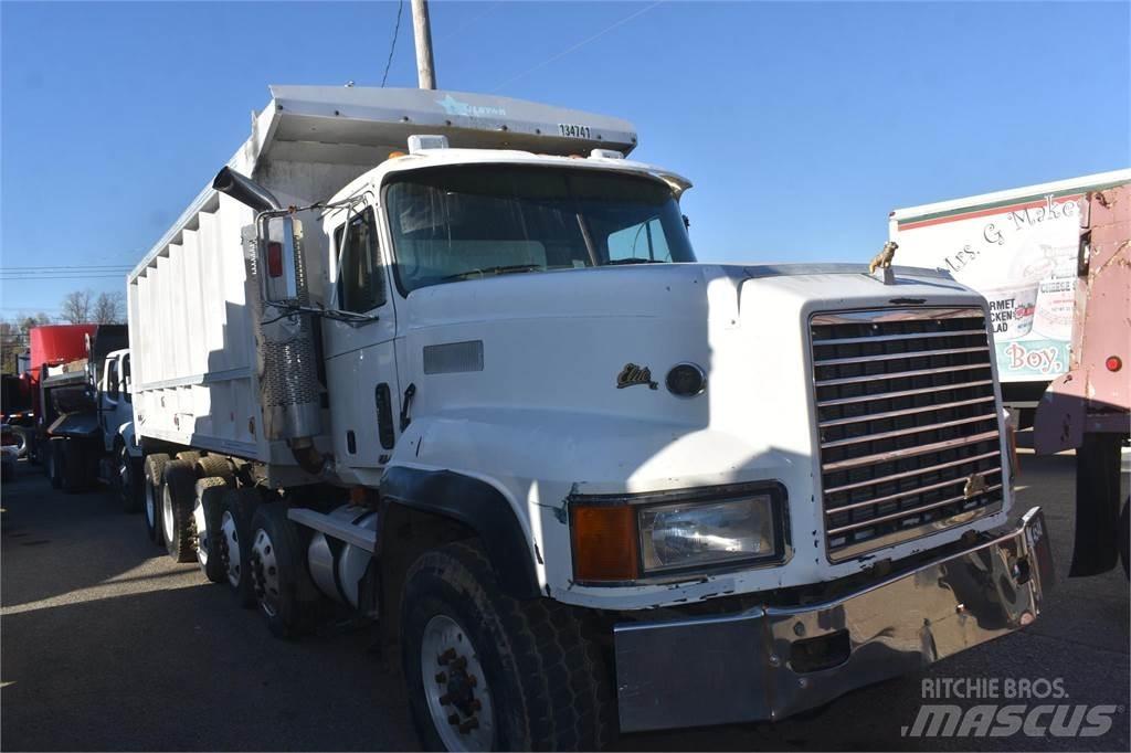 Mack CL713 Wywrotki