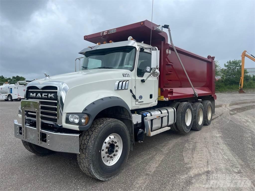 Mack GRANITE 64FR Maszyny budowlane - Inne