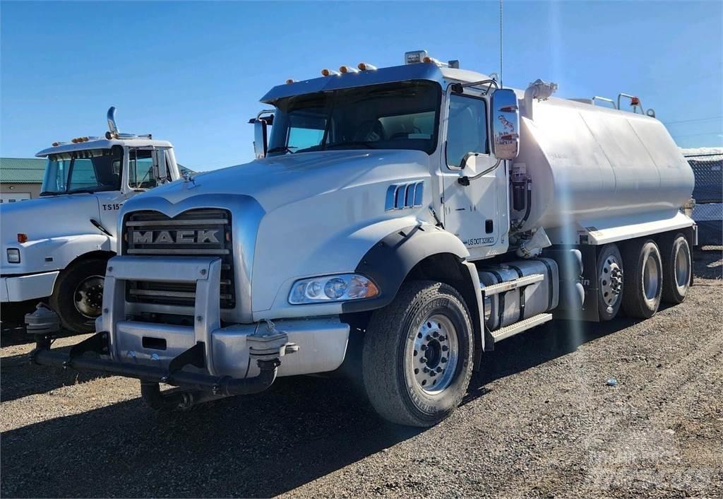 Mack GRANITE 84BR Polewaczki