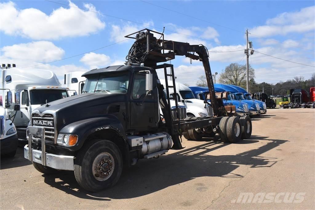 Mack GRANITE CV713 Żurawie samochodowe