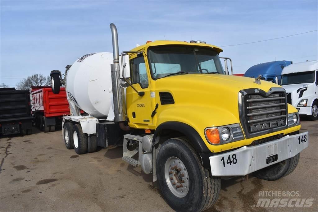 Mack GRANITE CV713 Gruszki do betonu