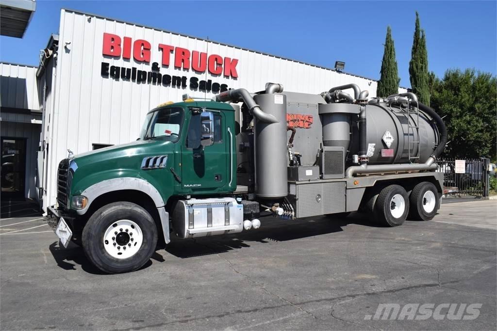 Mack GRANITE GU713 Cysterna