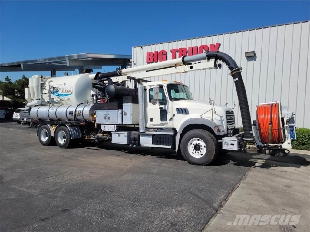 Mack GRANITE GU713 Cysterna