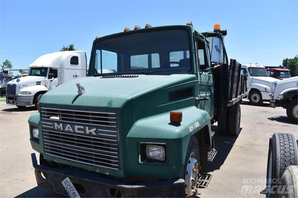 Mack MIDLINER CS200 Wywrotki