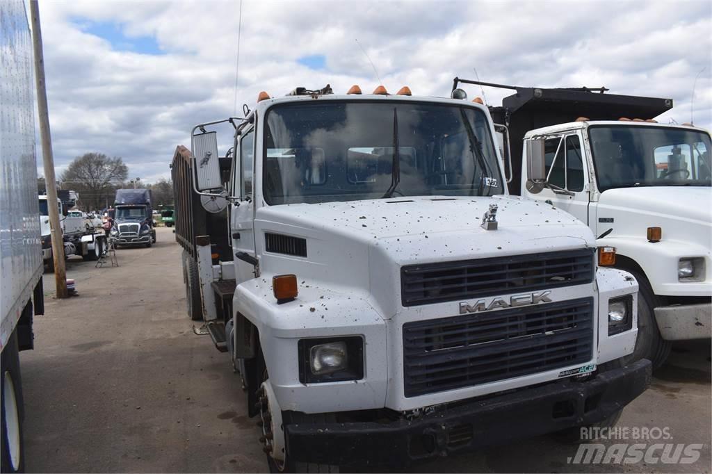 Mack MIDLINER CS300 Żurawie samochodowe